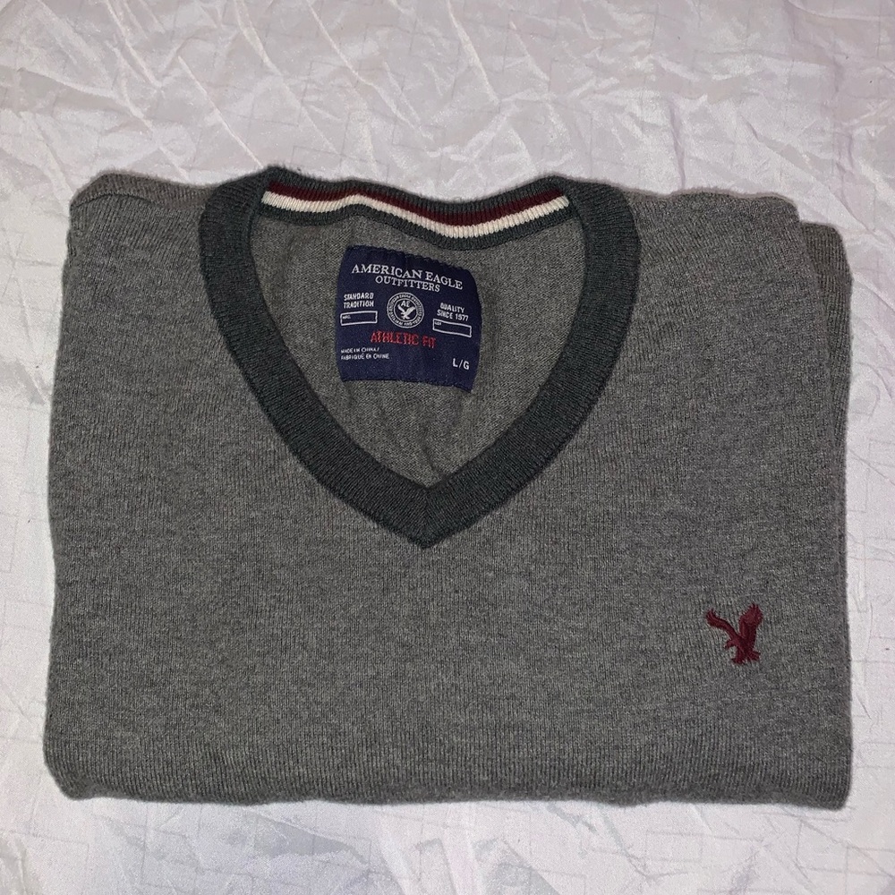 2 AEO V SHIRTS